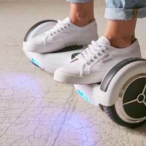 iGlyde LED Electric Scooter $550 - Urban Outfitters