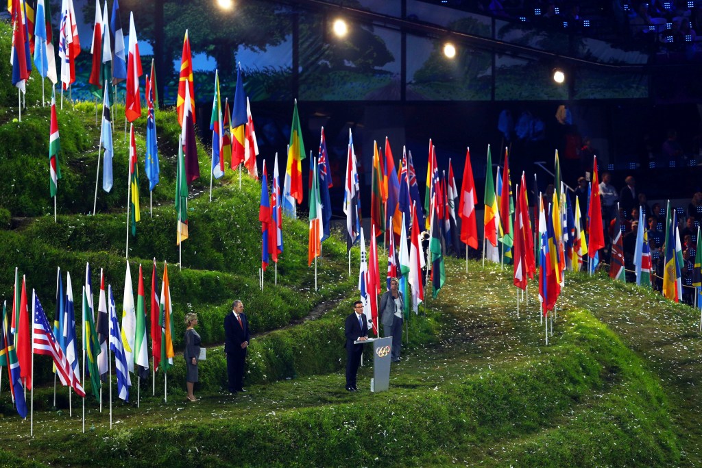 The hill at the Opening Ceremony of the 2012 London Olympics via Wee Birdy.