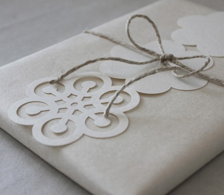 Snowflake card from Uponafold via WeeBirdy.com