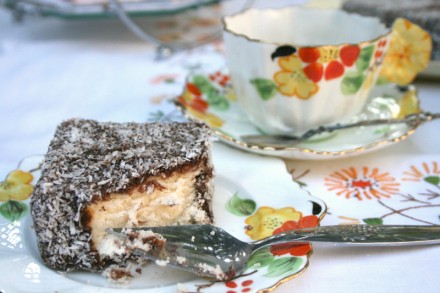 A vintage Aussie afternoon tea via WeeBirdy.com