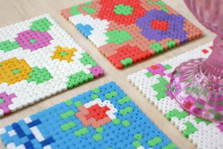 Hama bead vintage floral coaster tutorial via WeeBirdy.com