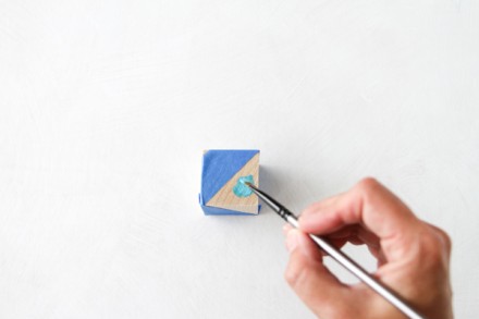 Tutorial: Make wooden block drink stirrers Tuts+ via WeeBirdy.com