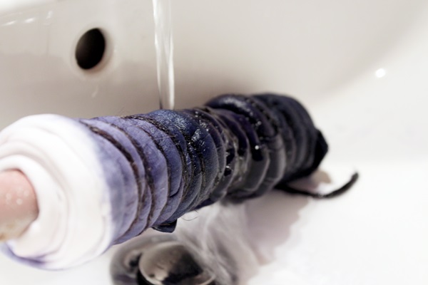 Shibori for Beginners: How to make an indigo tablecloth and T-shirt