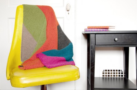 DIY Knitting Pattern: Block colour cotton baby blanket via Tuts+