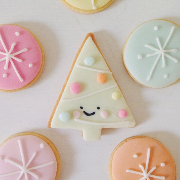 Christmas cookies by Hello Naomi Cakes.