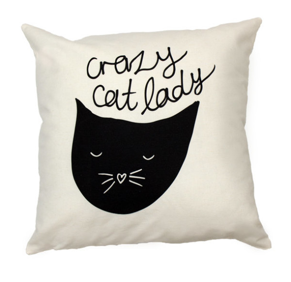 Top 12 amazing Etsy presents for pet owners and animal lovers to order now for Christmas, via WeeBirdy.com.