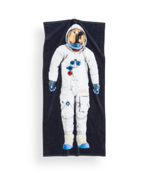 Awesome Gift Guide for Kids: 40 Amazing Space & Planets Presents for Christmas, via WeeBirdy.com.