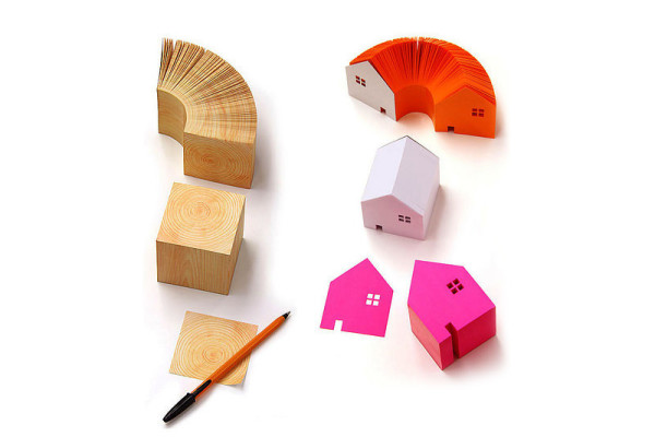 34 Amazing Presents under $20 for Christmas, via WeeBirdy.com.