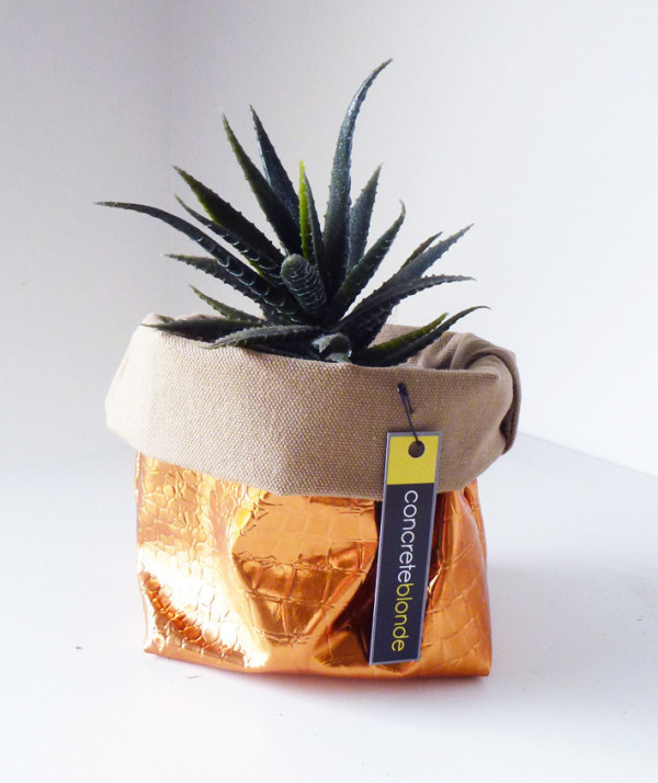 34 Amazing Presents under $20 for Christmas, via WeeBirdy.com.