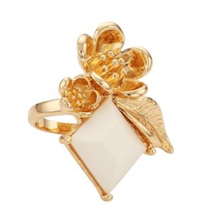 All that glitters: 35 gorgeous gifts for your favourite lady, via WeeBirdy.com.