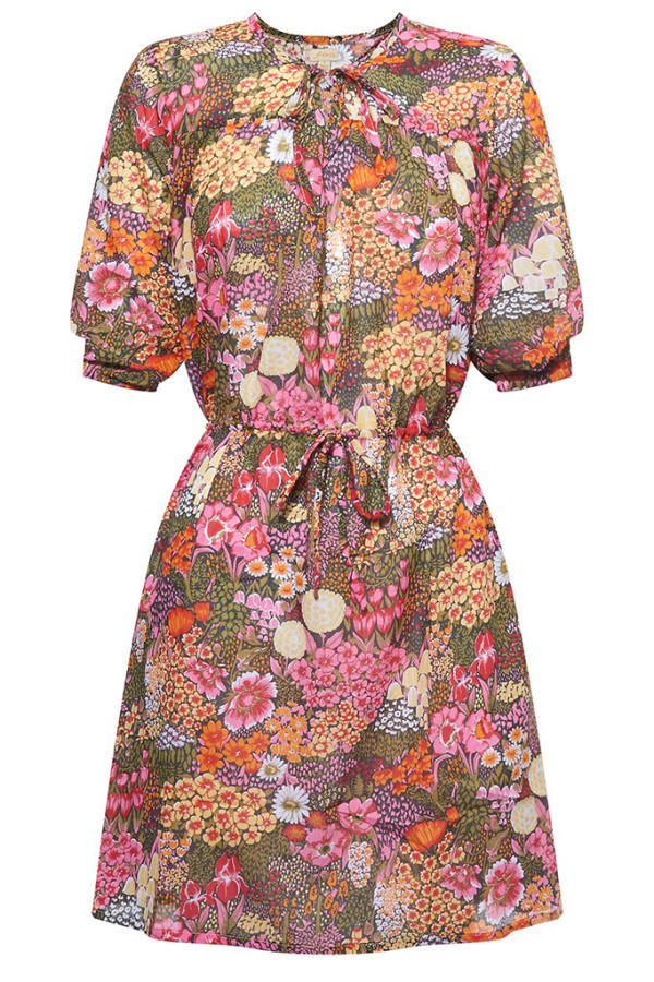 Flattering and pretty print: The Eden dress by Fabrik, via WeeBirdy.com. 