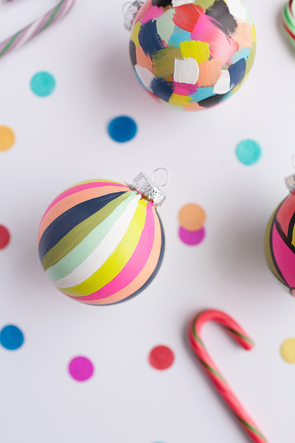 5 Gorgeous New Christmas Crafts to Make: DIY painted ornaments tutorial by Tell Love and Chocolate. 