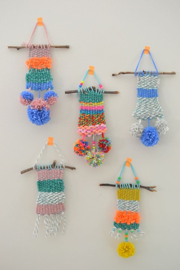 The best craft projects to make with kids, via We-Are-Scout.com: weaving with kids. 
