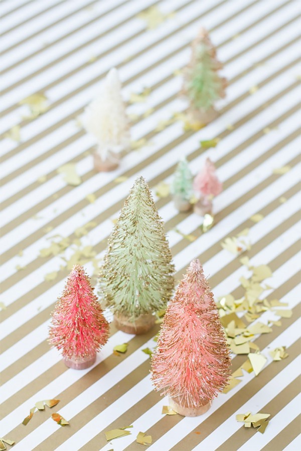 Make gold-dipped bottle brush Christmas trees by Studio DIY.