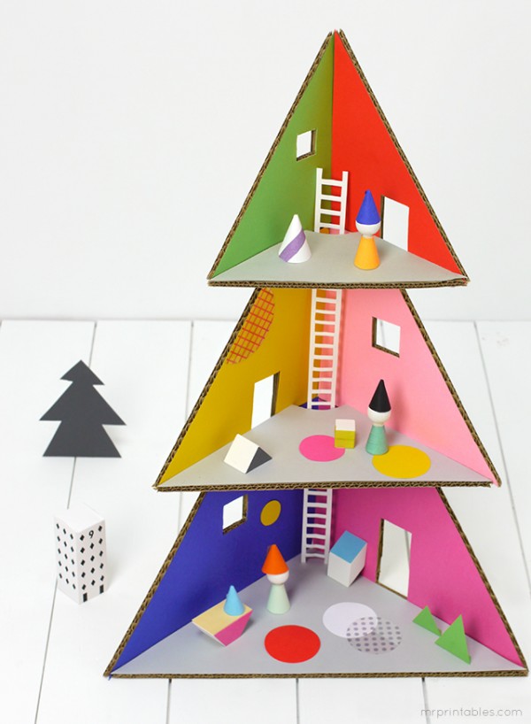 Make a Christmas tree dollhouse by Mr Printables. 