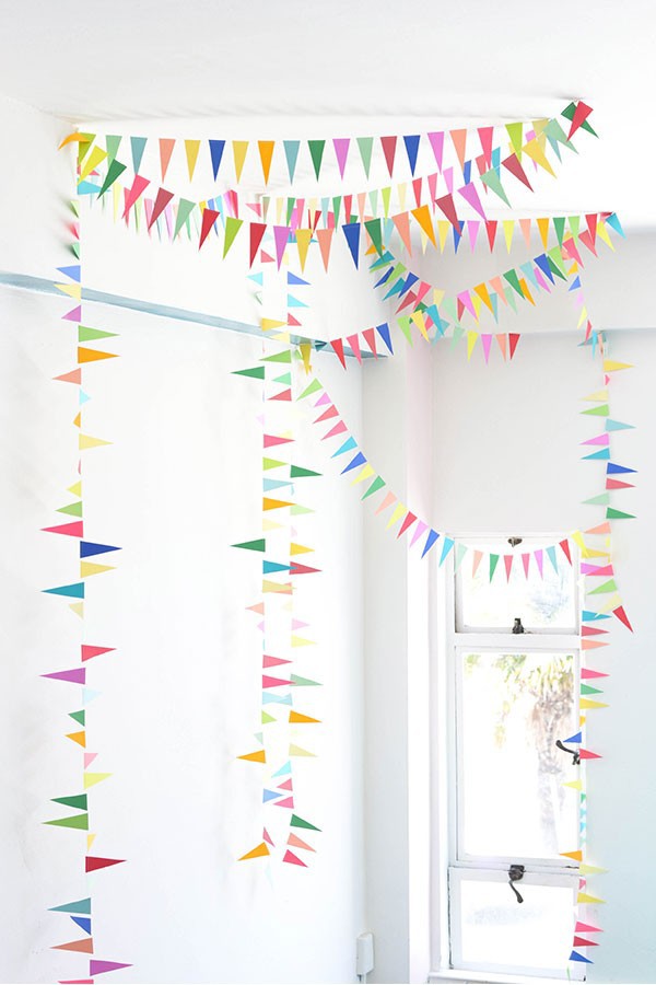 Rainbow Triangle Bunting DIY by Oh Happy Day.