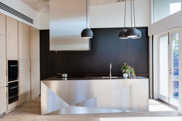 Medindie Residence in South Australia, by architects Williams Burton Leopardi.