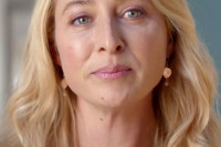 These are the Nina Proudman earrings I've been looking for Nina Proudman from Offspring earrings: where to buy them!