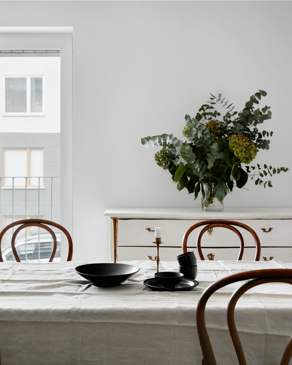 Gorgeous Swedish apartment, via Fantastic Frank. 
