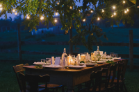 11 incredible ways to decorate your dinner table for a party: Part 3 Dining under the stars, via A Daily Something.