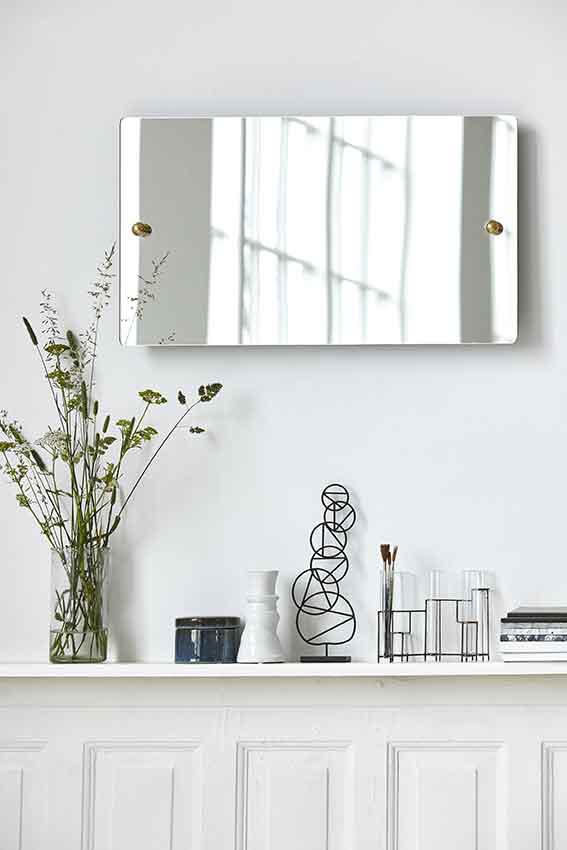 How to style a vignette inspired by Danish brand House Doctor: the mantel. 