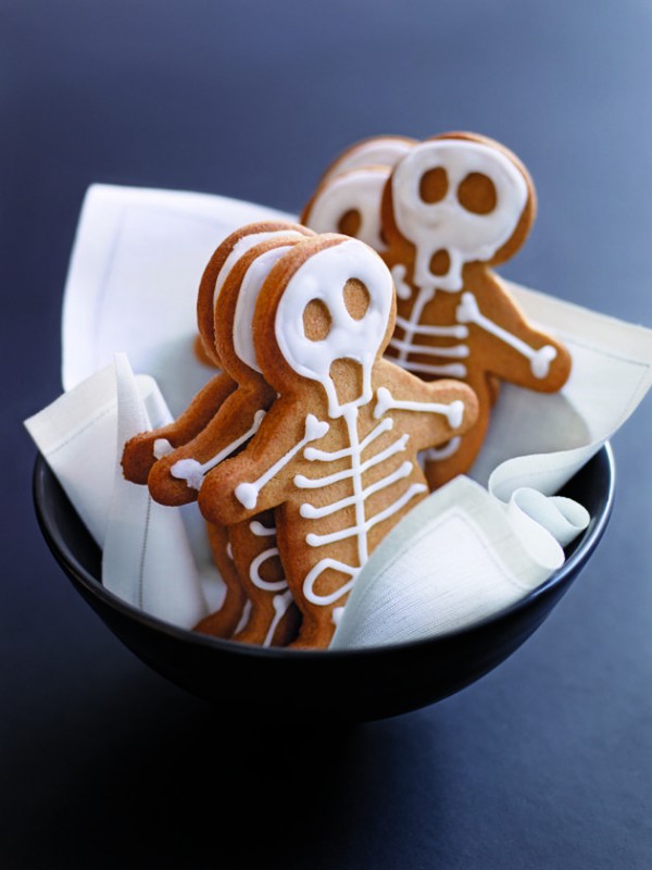 Halloween gingerbread skeletons by Donna Hay.