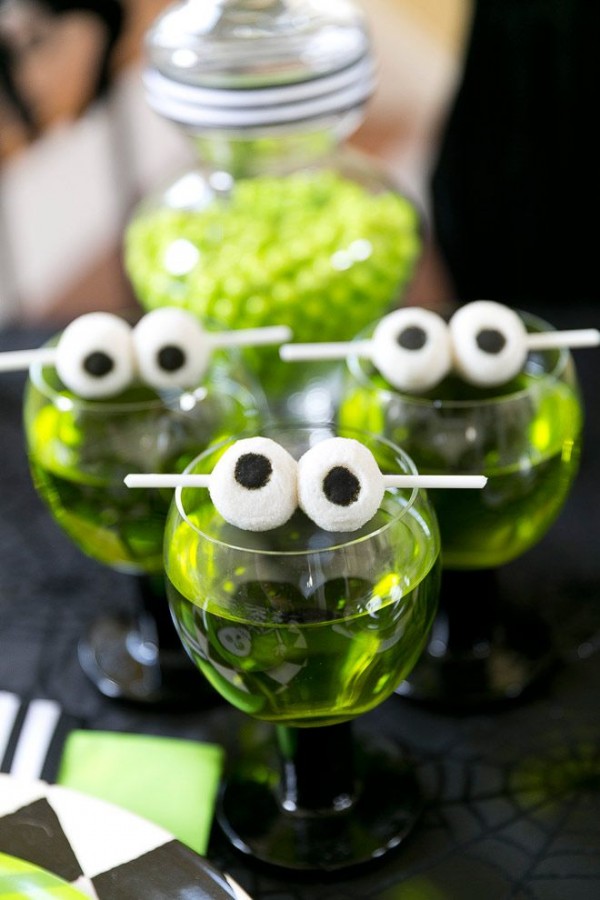Spooky eyeball skewer sticks by Courtney Whitmore for Homes.com.