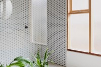 10 clever ways to use plants in bathrooms Parkview Ave, Brunswick A new family bathroom and laundry in Brunswick, Melbourne. Photo via Hearth. http://hearthstudio.com.au/Parkview-Ave-Brunswick