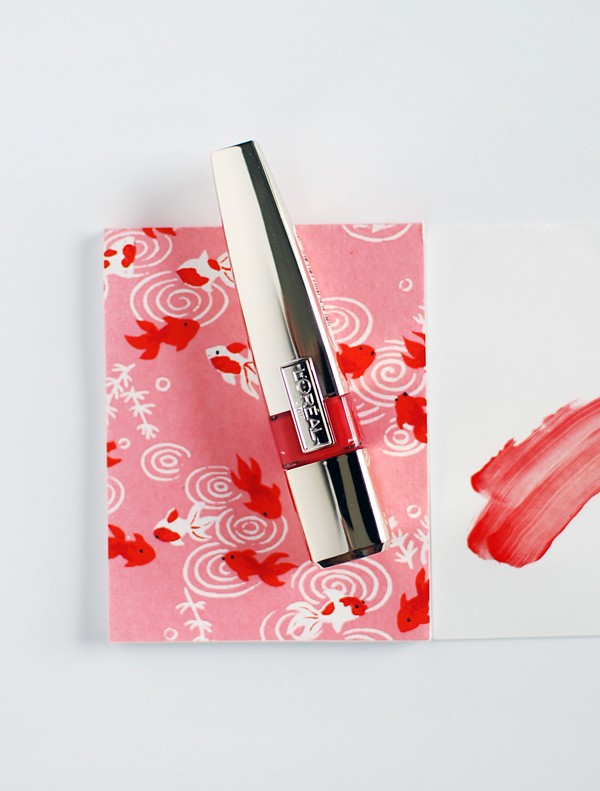 People stop me in the street when I wear this lip gloss. via We-Are-Scout.com. Photo: Lisa Tilse for We Are Scout
