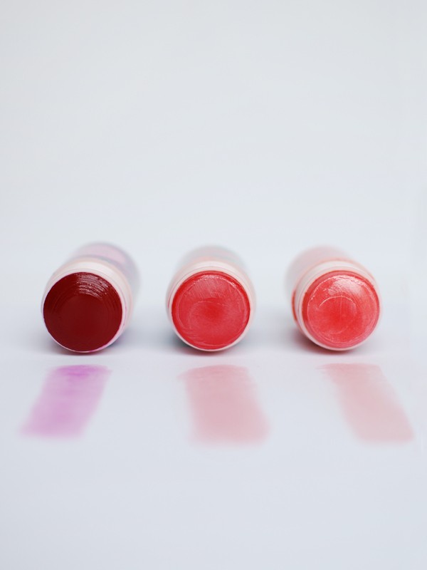 Beauty Scout: Tarte Cheek Stains, from left to right: Flush (Sheer Berry), Blissful (Warm Peach) and Tipsy (Sheer Coral), via we-are-scout-com. Photo by Lisa Tilse/We Are Scout. Photo: Lisa Tilse for We Are Scout
