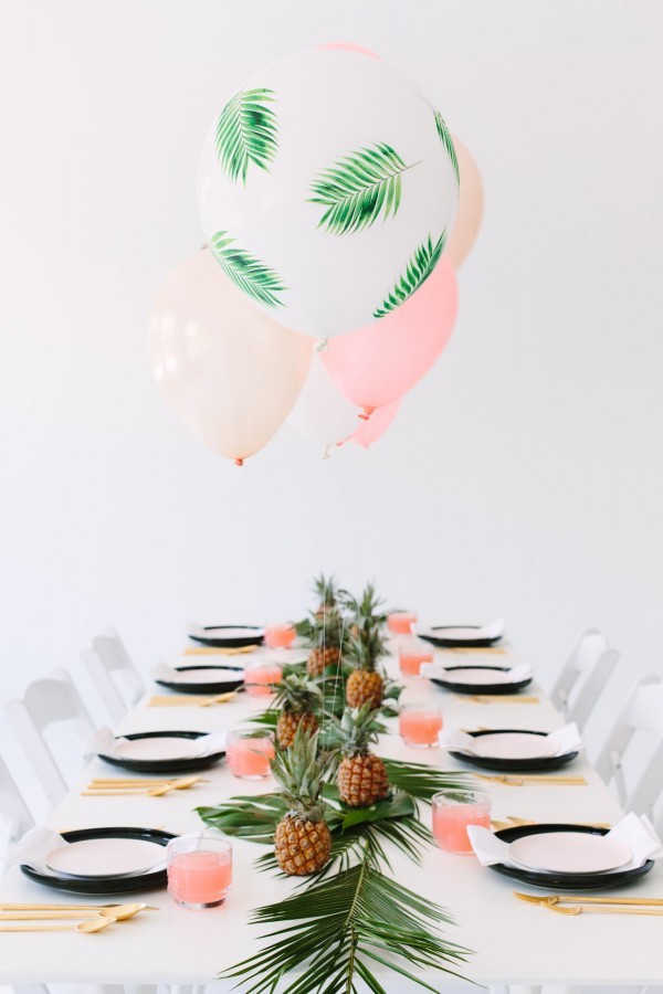 Palm-fronds-balloons tutorial by Studio DIY