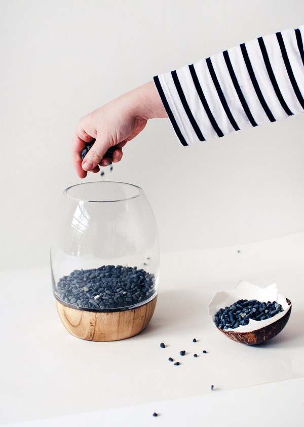 Step 1: layer the base with pebbles. Photo: Lisa Tilse for We Are Scout