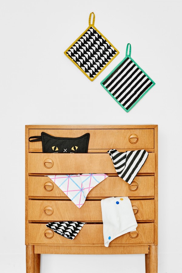Mono triangle pot holder, Mono stripe pot holder, Mono stripe tea-towel, by Arro Home, via we-are-scout.com.