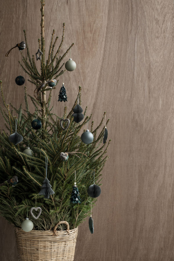 Nordic-style Christmas tree via Broste Copenhagen.