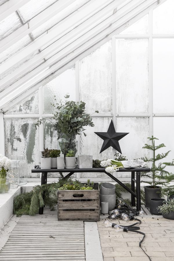 A Nordic-style Christmas setting by Broste.