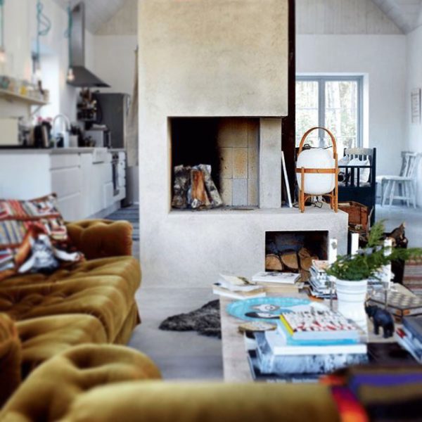 Stunning living room featuring the Cesta lamp, via Barcelona Original Designs.